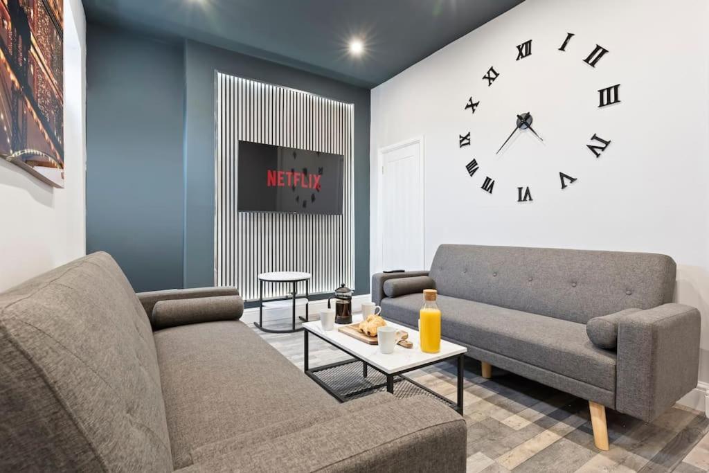 Bella'S House 12Mins Bus To Motor Point Arena Free Street Parking Villa Nottingham Ngoại thất bức ảnh